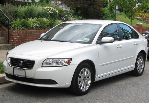 2009 Volvo S40 transported from Portland, OR, to Auburn, AL